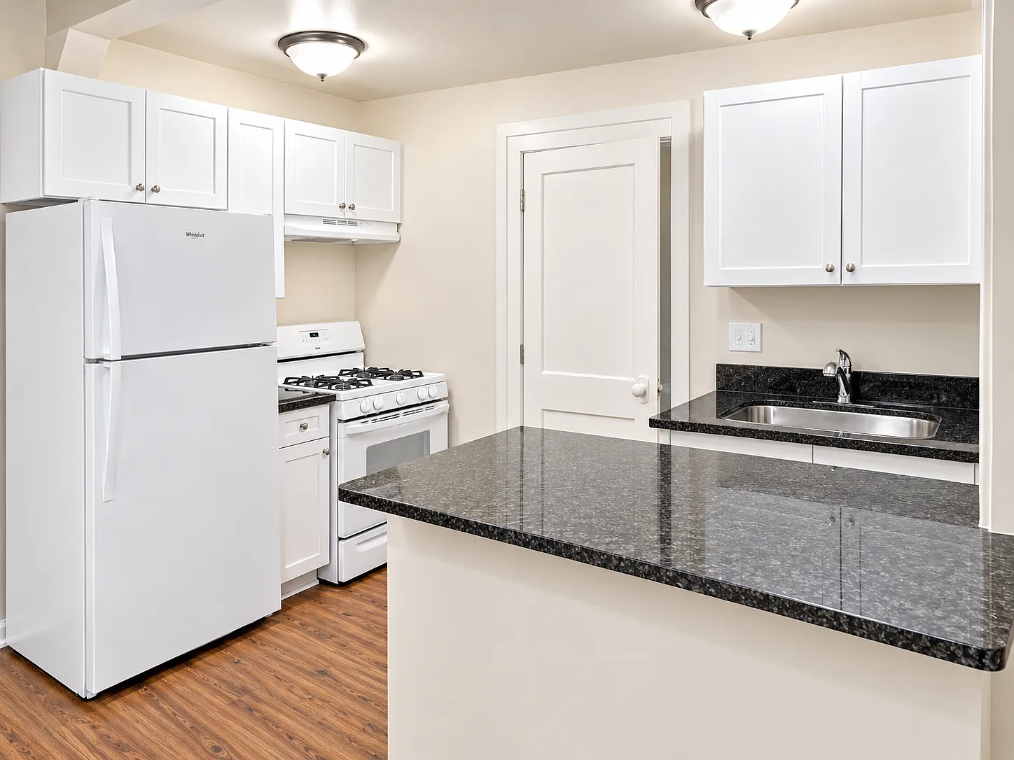 1 bed, $1,099 — Photo 2