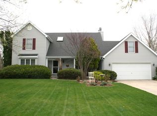 419 San Carlos Rd, Minooka, IL 60447