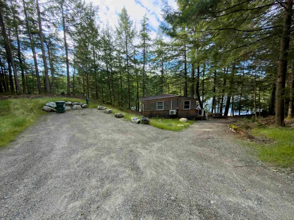 240 Poulsens Point Road, Littleton, NH 03561
