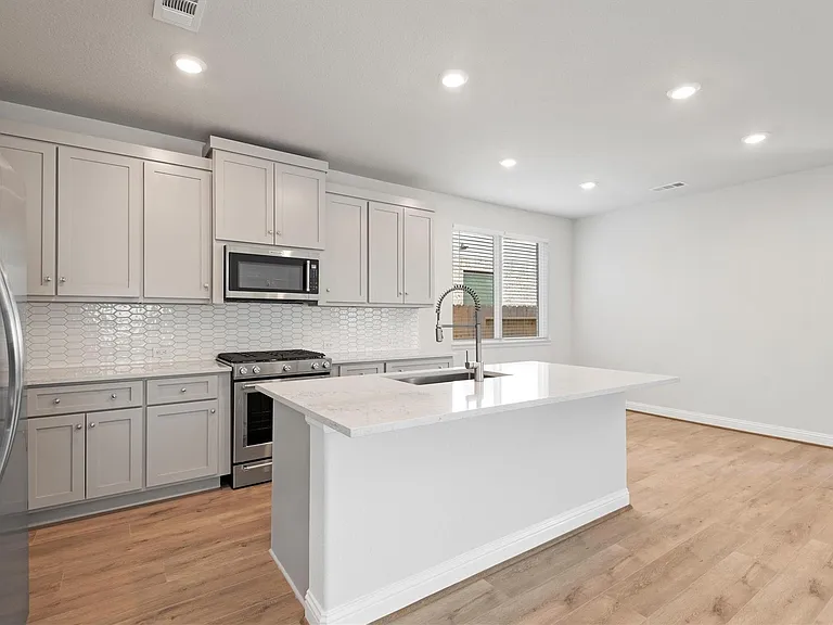 13155 Hidden Village Ct — Photo 21