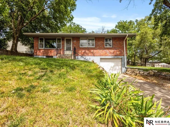 1320 Nelson St, Lincoln, NE 68521