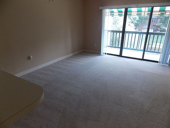 2nd image of 110 Westlake Ct