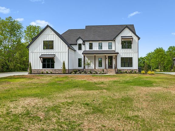 3rd image of 2428 River Rd