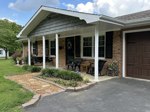 415 Moore Rd, Cookeville, TN 38506