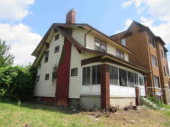 2336 Cortland
