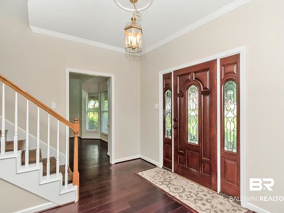 2nd image of 1071 Southern Way Ct