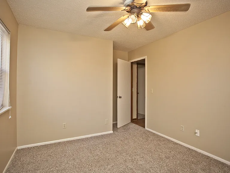311 Willow Ave — Photo 18