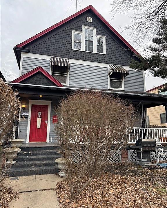 2nd image of 1252 SW Fillmore St