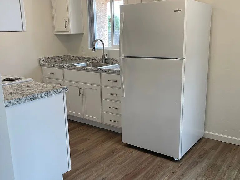 510 W Sahuaro St — Photo 1