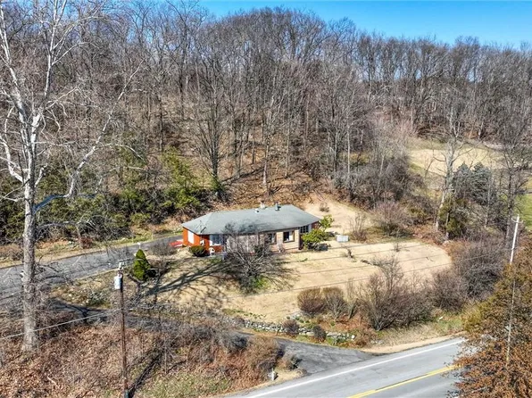 1245 County Route 12, New Hampton, NY 10958