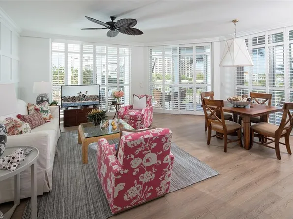 4255 Gulf Shore Blvd N, Naples, FL