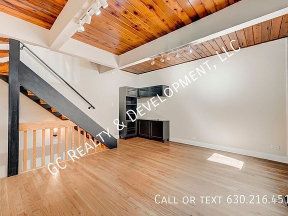 5th image of 1943 N Hudson Ave