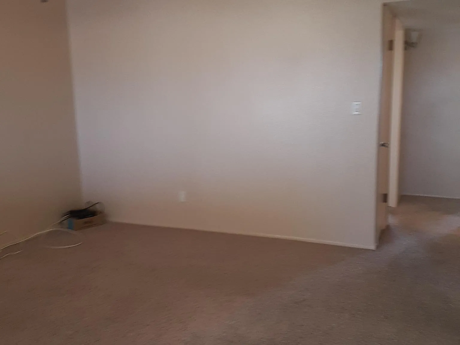 2 bed, 800 sqft, $1,200 — Photo 2