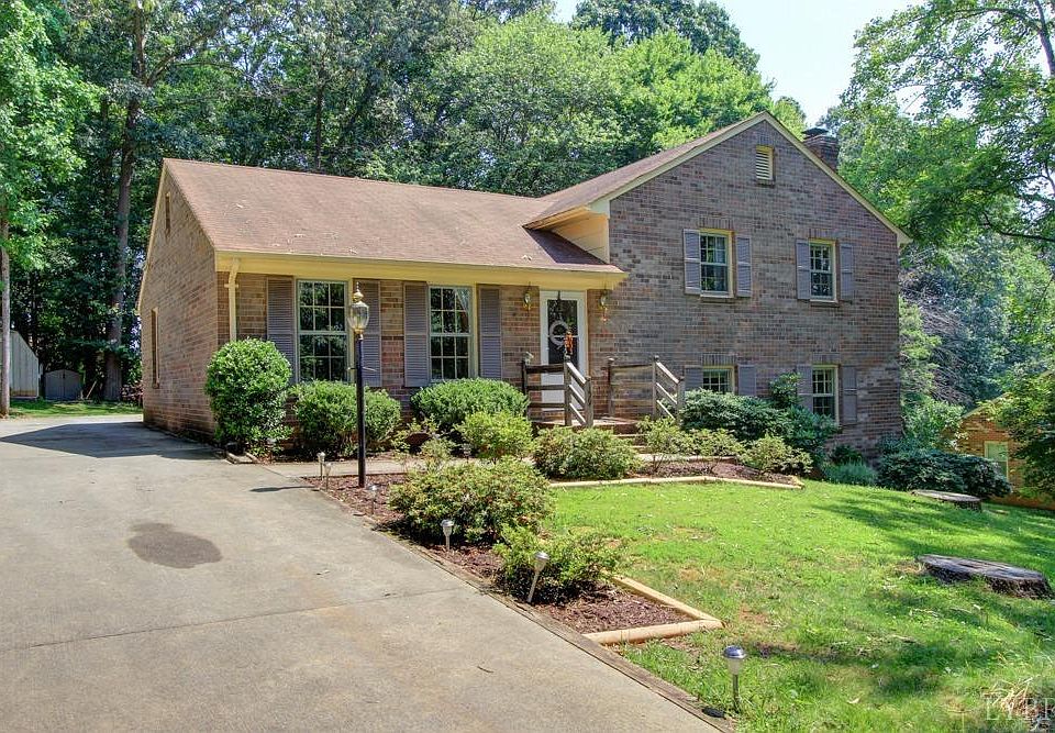 1st image of 159 Holly Haven Dr