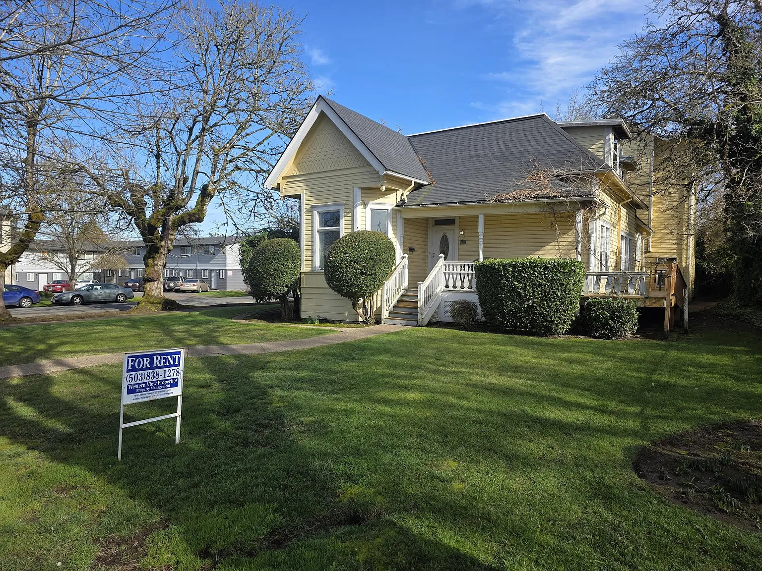 11 bed, 4721 sqft, $600 — Photo 4