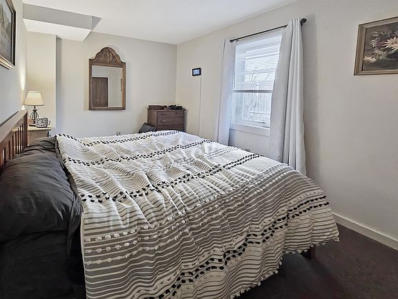 5th image of 37 Killington Avenue