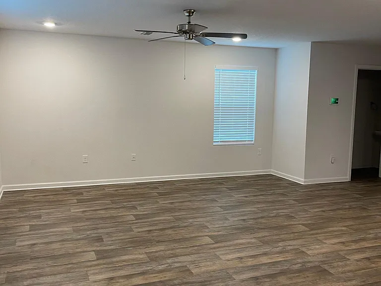 7530 Oak Lake Blvd — Photo 4