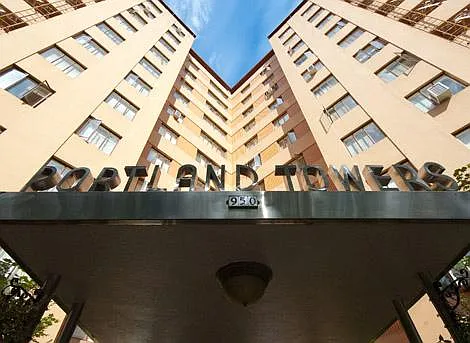 Portland Towers Apartments — Photo 2
