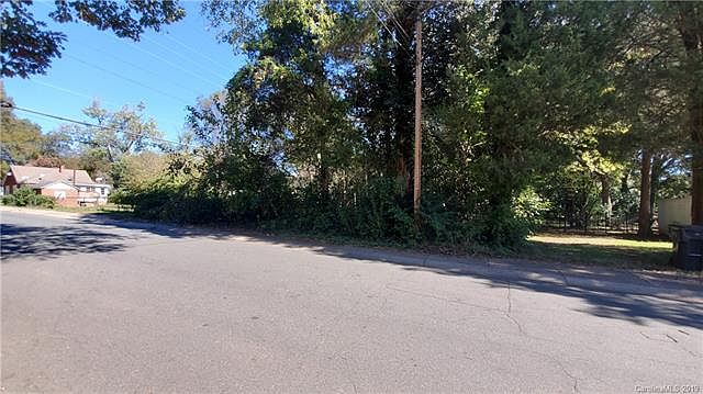 2nd image of 2617 Osmond St