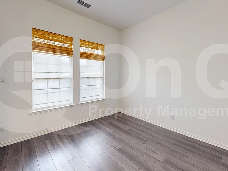 3285 Dover Dr — Photo 9