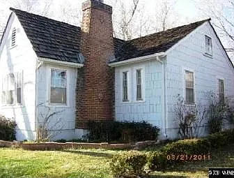 527 Imperial Blvd photo 1