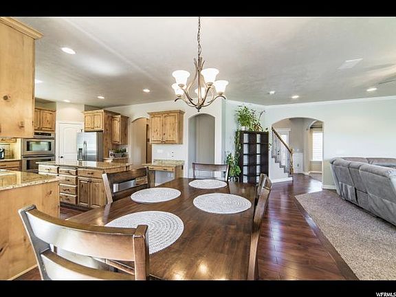 3rd image of 1386 S Sage Bloom Way