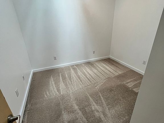 4th image of 418 N 25th St APT 370