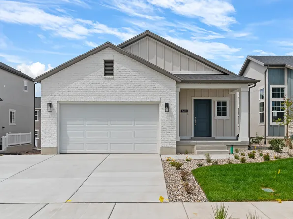 8218 W Diamond Peak Way, Magna, UT 84044