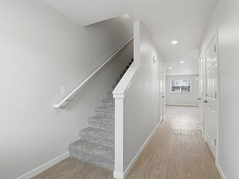 Apple Valley Town Homes — Photo 59