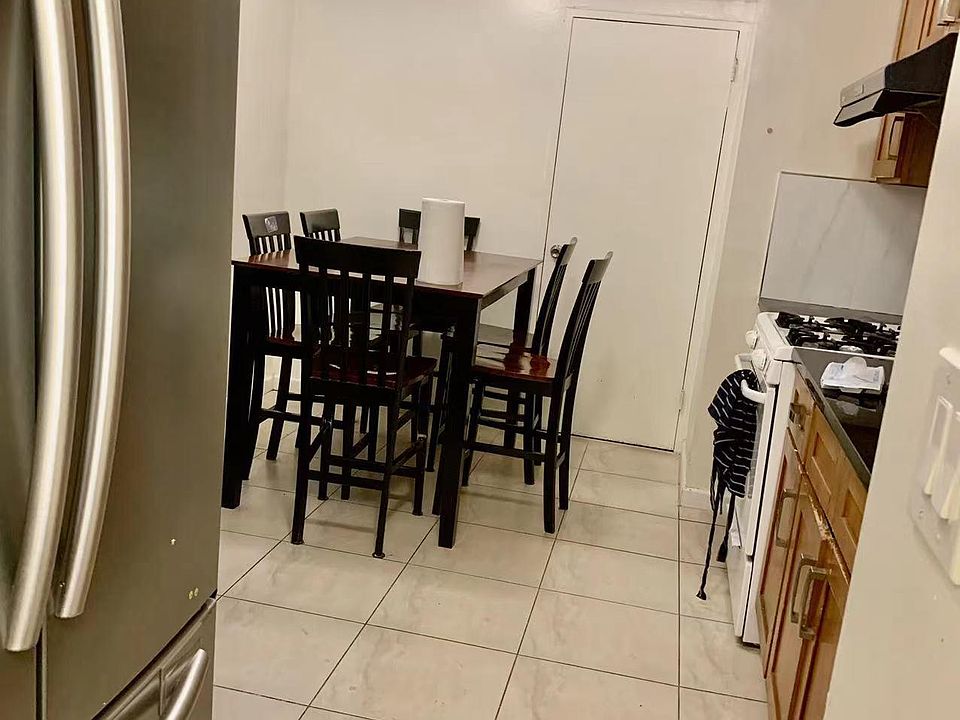 1st image of 14340 Roosevelt Ave APT 5