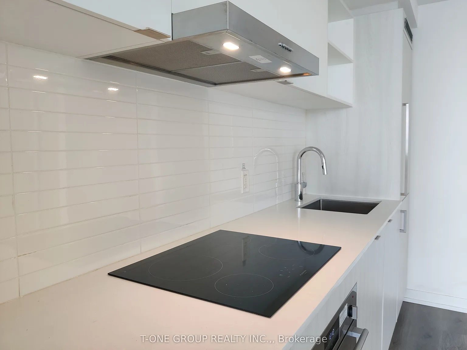 1 bed, $2,400 — Photo 3