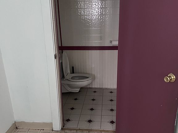 5th image of 505 N Pitt St #0
