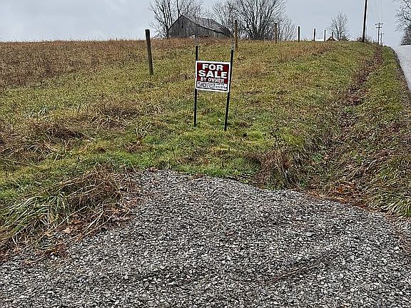 5th image of 483 Hopewell Rd