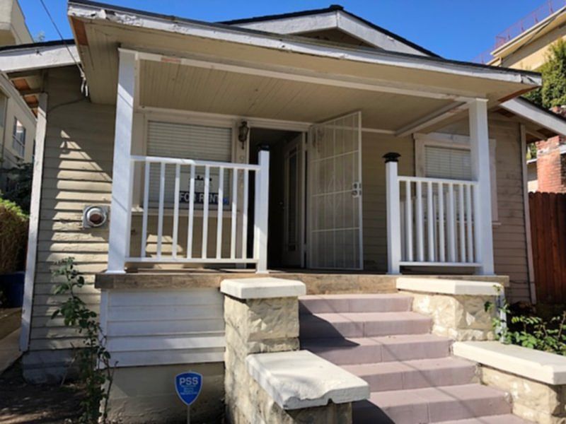 1st image of 945 Palm Ave