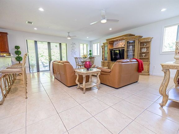 5th image of 7615 SW 193rd Ln