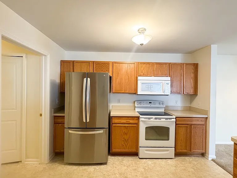 47909 Cardiff Ave — Photo 10