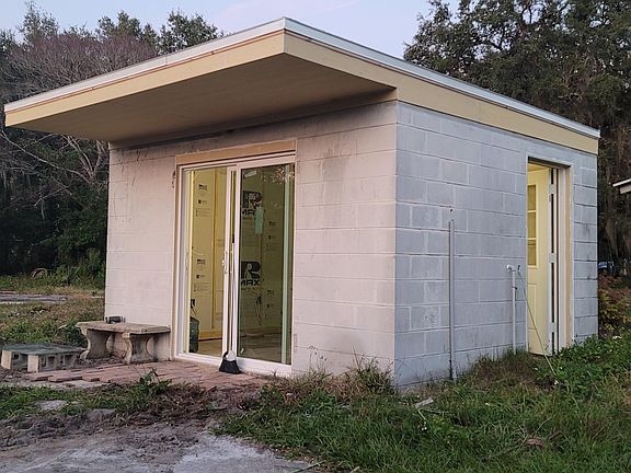 5th image of 307 Creek Ln