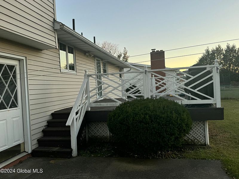 3rd image of 1008 Schuyler Avenue