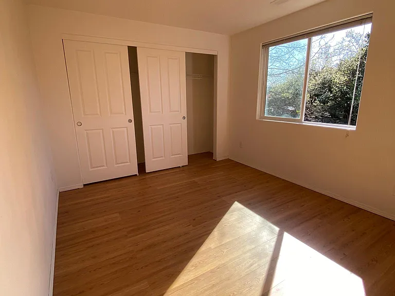 1227 NE 84th Ave — Photo 18