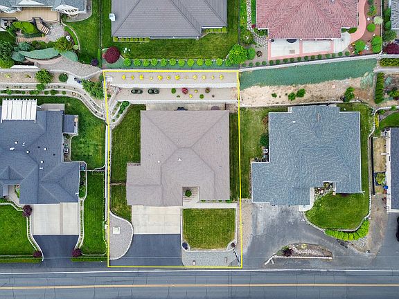 3rd image of 5807 Englewood Ave