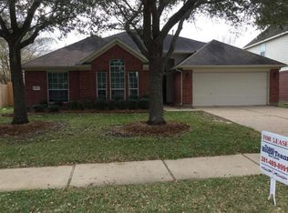 2116 Emerald Cove Dr, League City, TX 77573