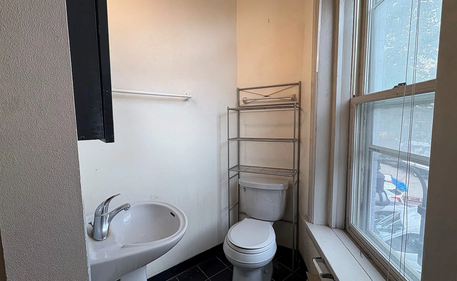 2 bed, 774 sqft, $1,885 — Photo 4
