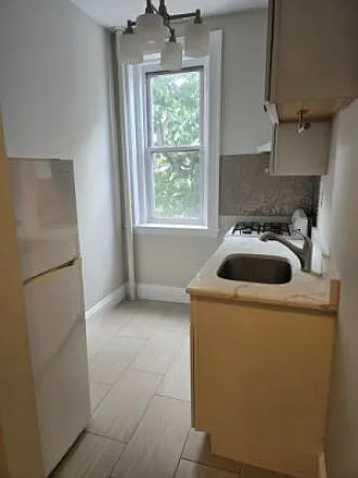 Studio, $2,250 — Photo 1