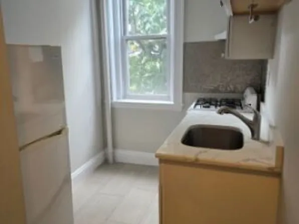 1187 Commonwealth Ave #6, Allston, MA 02134