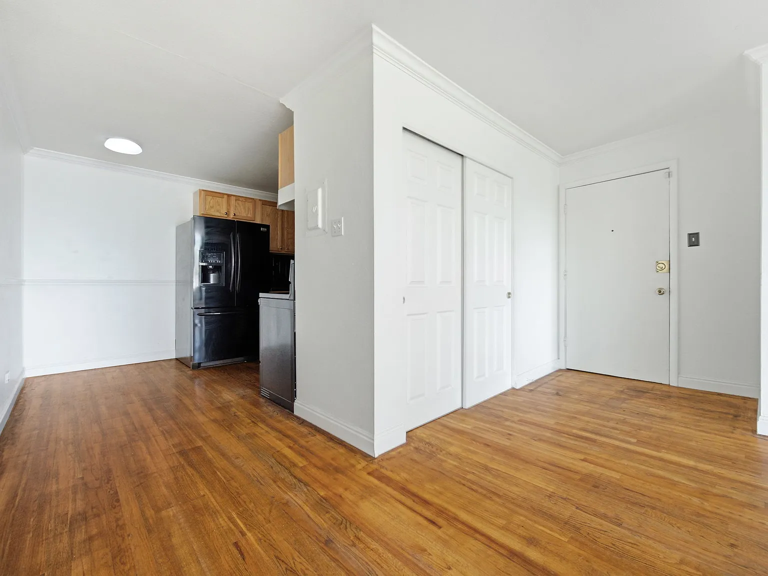 2 bed, 795 sqft, $2,100 — Photo 4