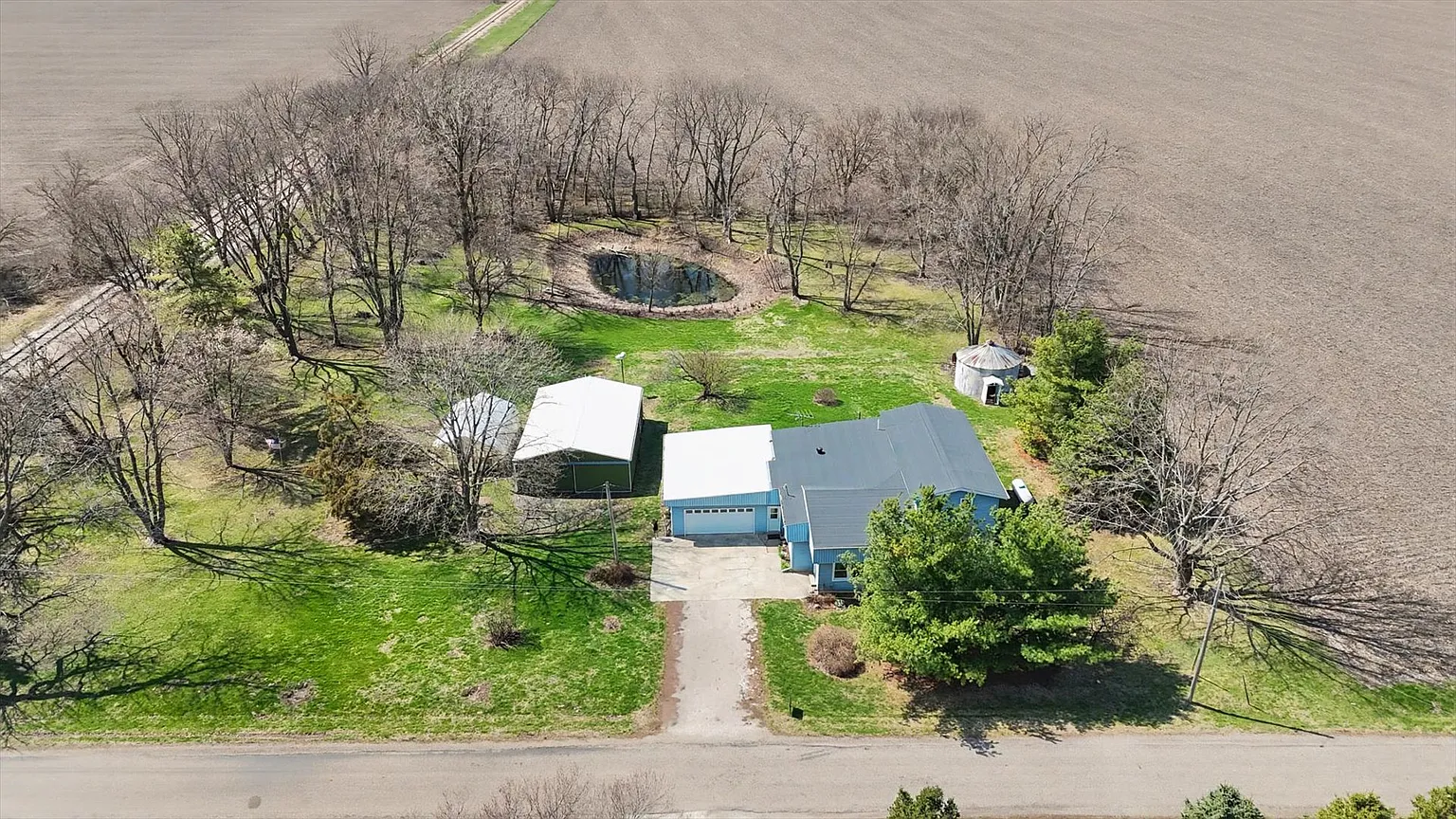 3055 County Road 1200 E photo 1