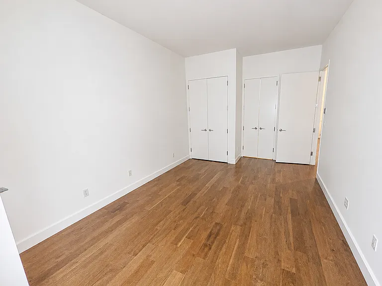217 51st Ave #319 — Photo 6