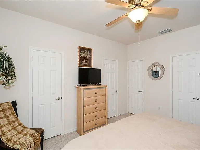 7685 Plantation Cir #B — Photo 12