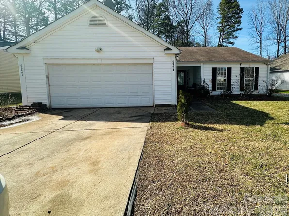 6921 Alanbrook Rd, Charlotte, NC 28215