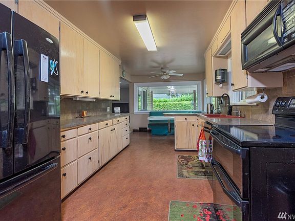 5th image of 919 121st St S